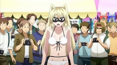 Kitsu епізод 8: The Demon Lord's Daughter Is Tending to Customers in a Swimsuit.
